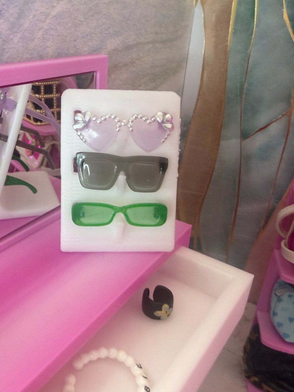 Barbie Sunglasses Display Stand | Doll Closet Organizer | 3D Printed PLA